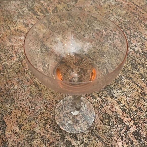 Margarita Glass 2 Piece Set Pink Blue Twisted Stem Design 10 Ounces Each New - Picture 3 of 3